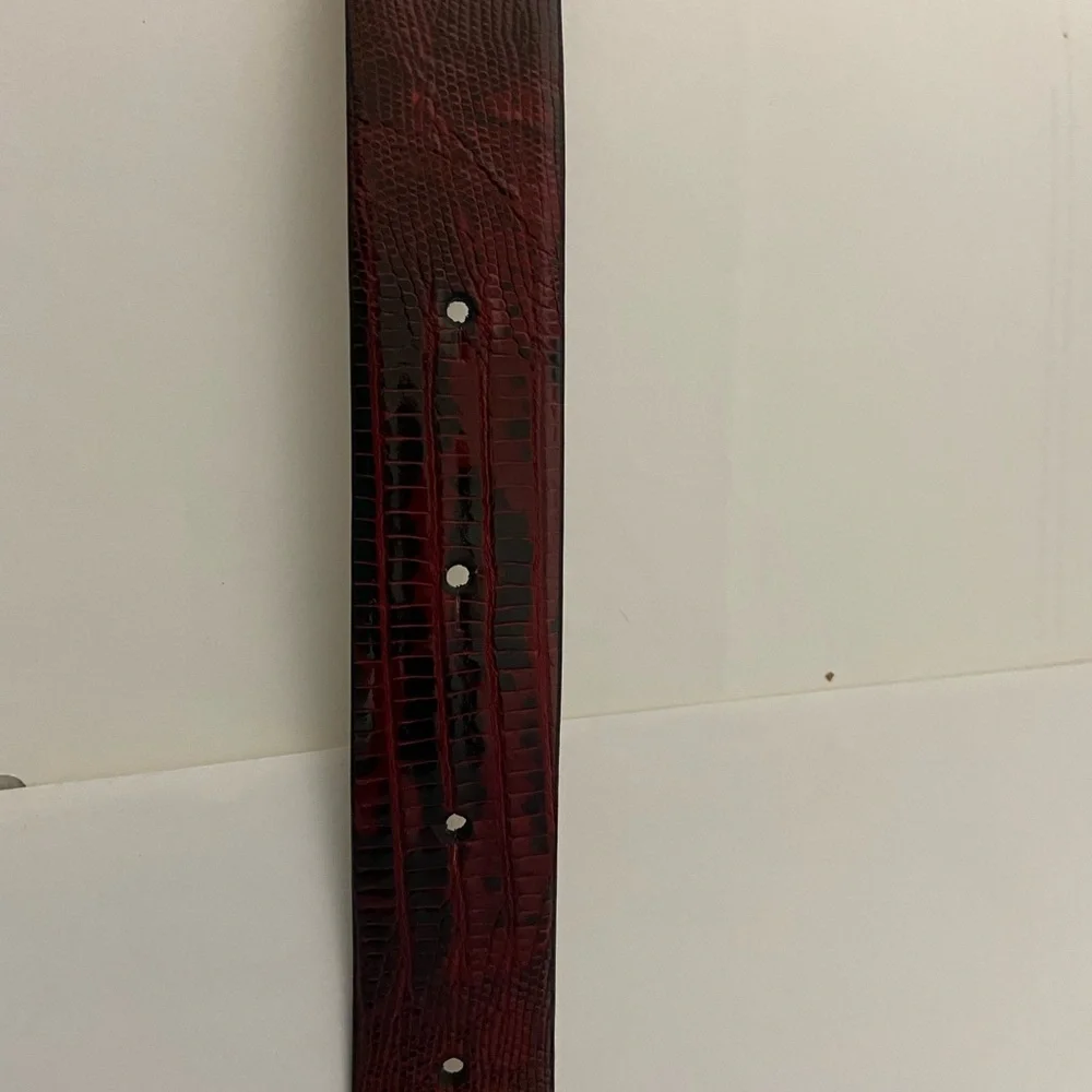 Valentino Garavani New belt lizard skin red/black. Snake buckle. Size small. - Picture 10 of 12